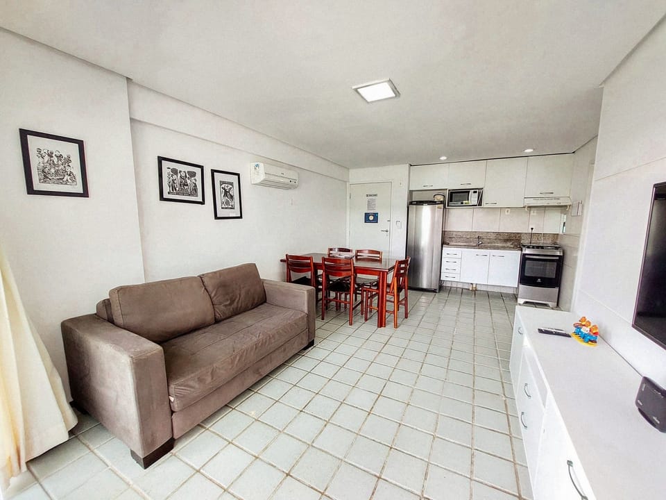 Family Apartment | Living area | 40-inch TV with digital channels