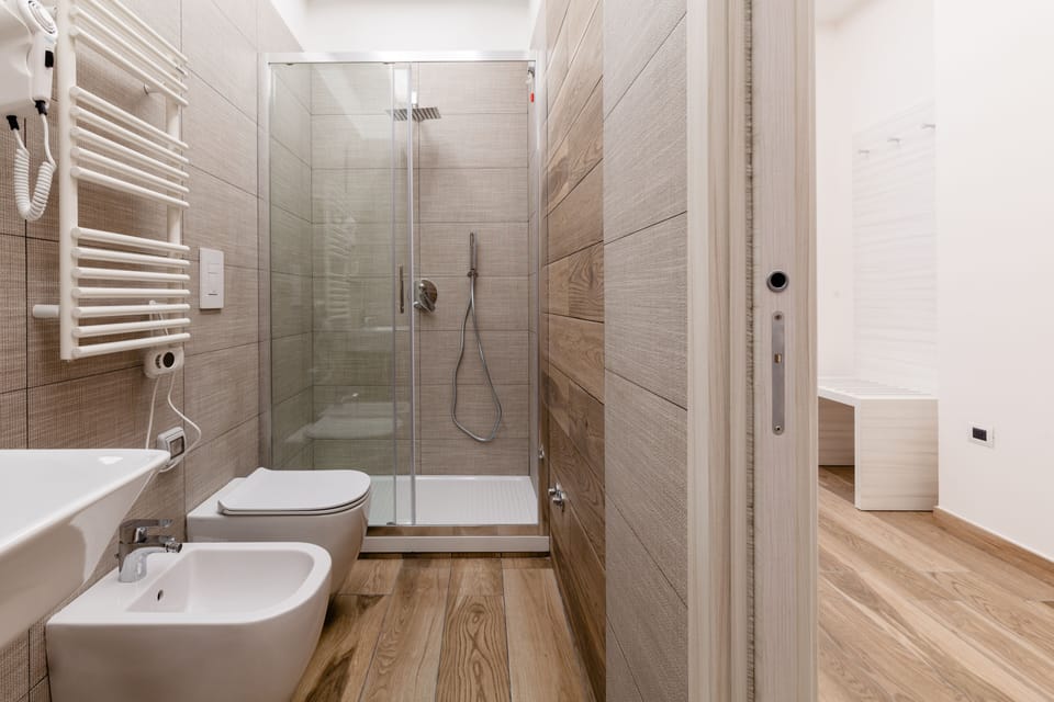 Basic Triple Room | In-room safe, desk, blackout drapes, soundproofing