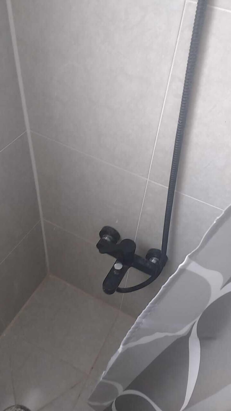 Shower, rainfall showerhead, towels, soap