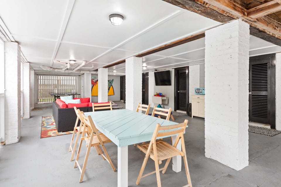 House, Multiple Beds, Kitchen, Garden View | Dining