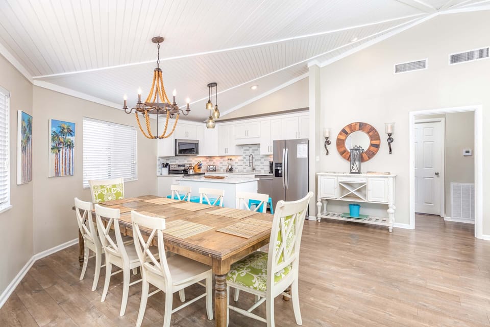House, Multiple Beds, Kitchen, Garden View | Dining