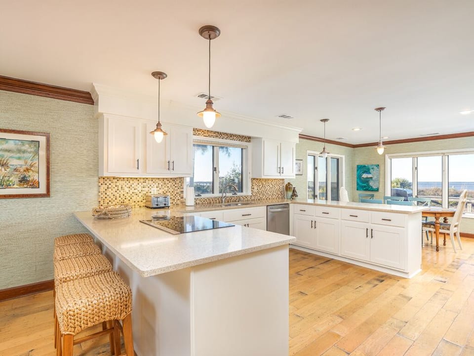 House, Multiple Beds, Kitchen, Ocean View | Private kitchen | Fridge, microwave, oven, stovetop