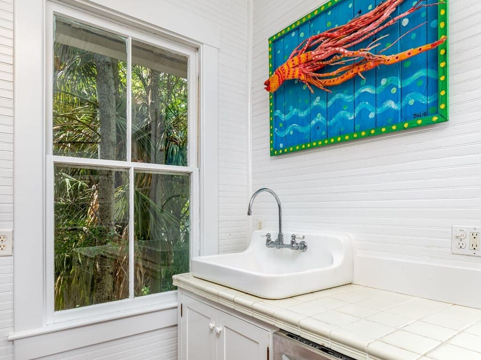 House, Multiple Beds, Kitchen, Ocean View | Bathroom | Towels, toilet paper