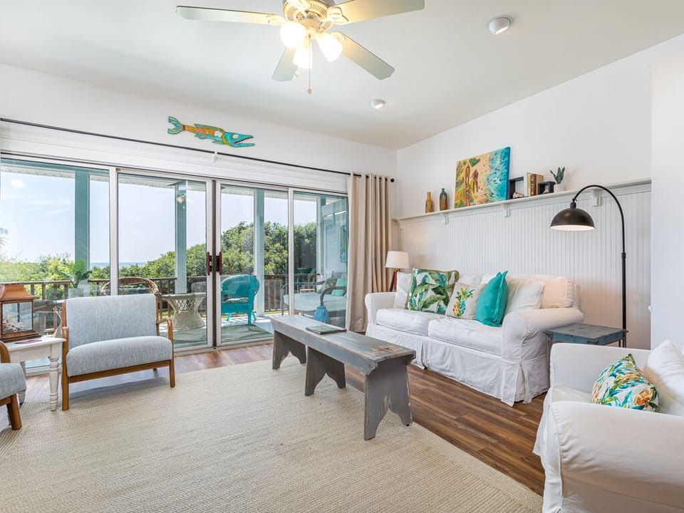 House, Multiple Beds, Kitchen, Beach View | Living area | TV