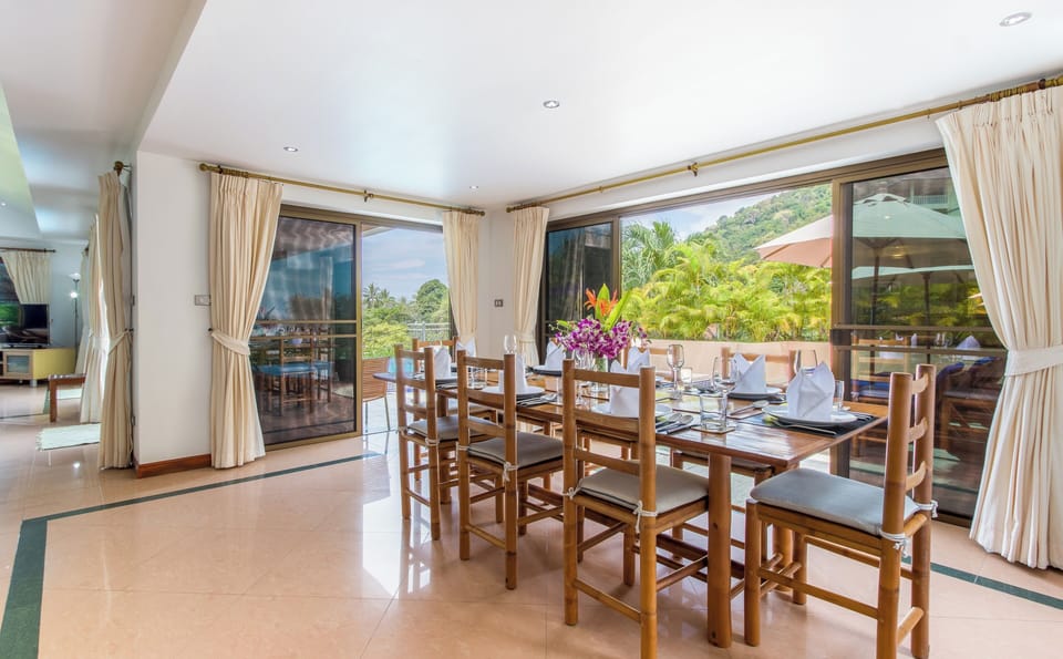 Villa, 4 Bedrooms, Accessible, Private Pool | Dining
