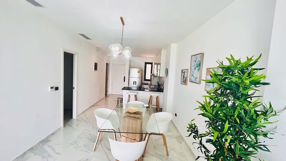 Apartment, 2 Bedrooms, Accessible, Smoking | Dining