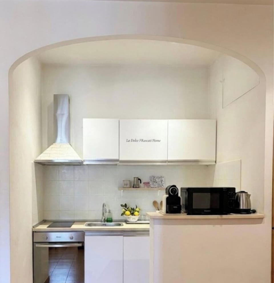 Apartment, 1 Bedroom, Smoking, Garden View | Interior