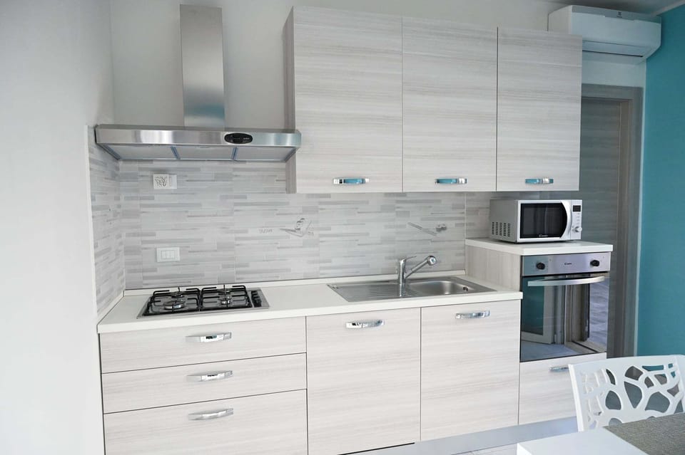 House, 2 Bedrooms, Accessible, Smoking | Interior