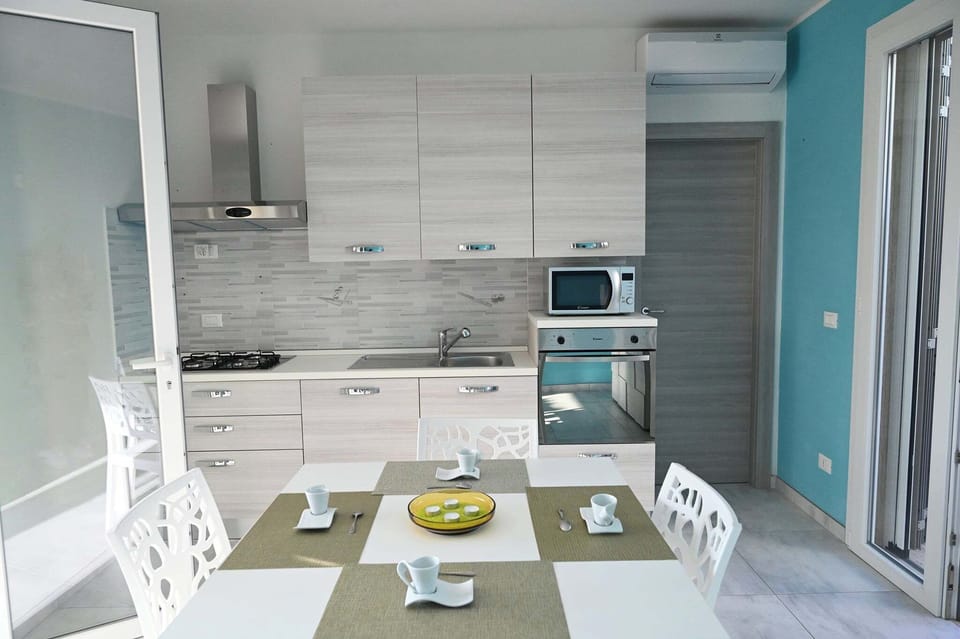 House, 2 Bedrooms, Accessible, Smoking | Interior