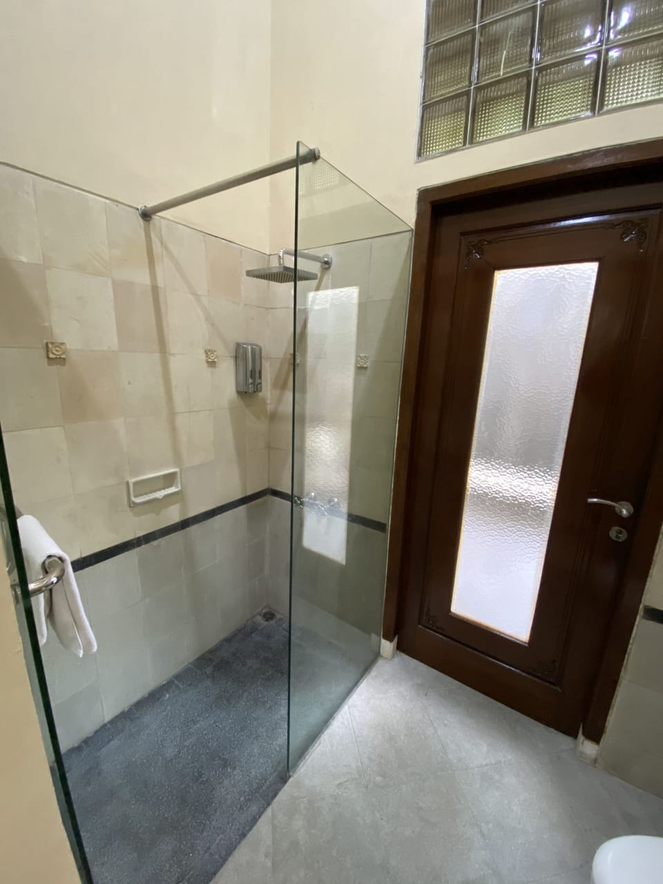 Family Double Room, 2 Bedrooms, Smoking, Pool View | Bathroom | Shower, hair dryer, slippers, towels