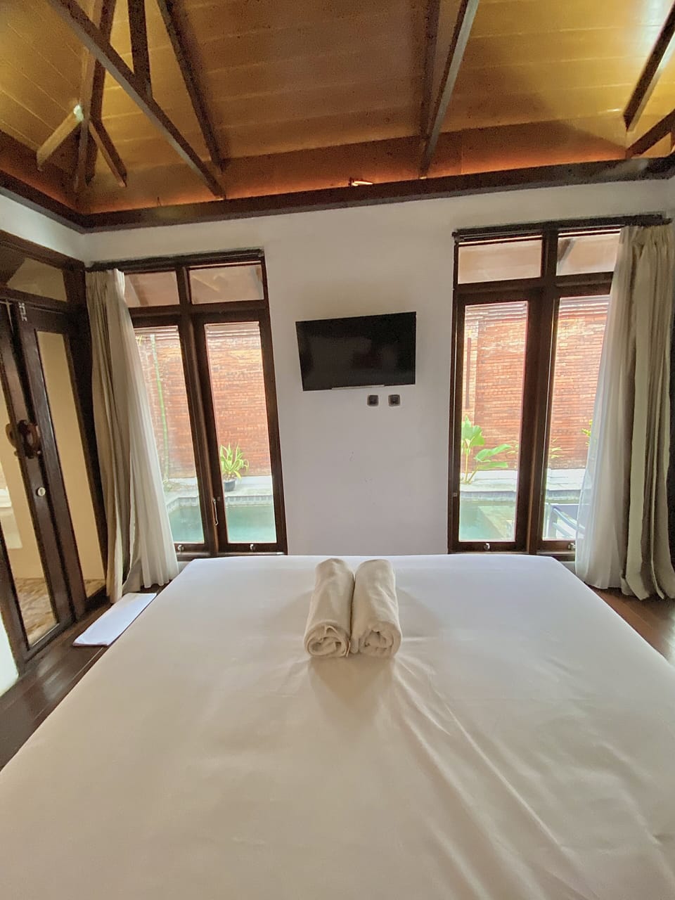 Superior Room | Iron/ironing board, free WiFi, bed sheets