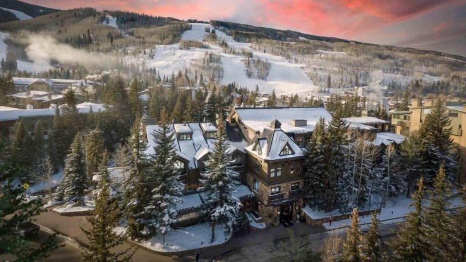 Studio (Vail Village Hotel Room with 2 Queens) | Exterior