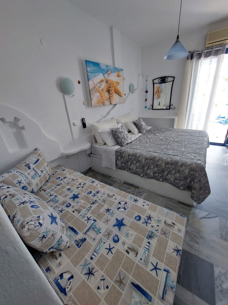 Free cribs/infant beds, free WiFi, bed sheets