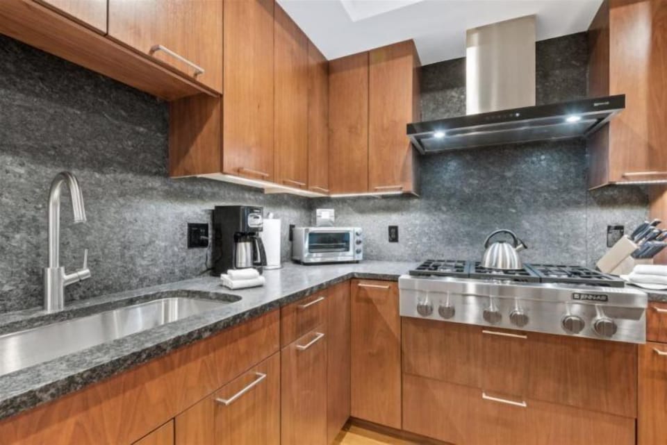 Condo (The Lion Vail 2 Bedroom) | Private kitchen | Cookware/dishes/utensils