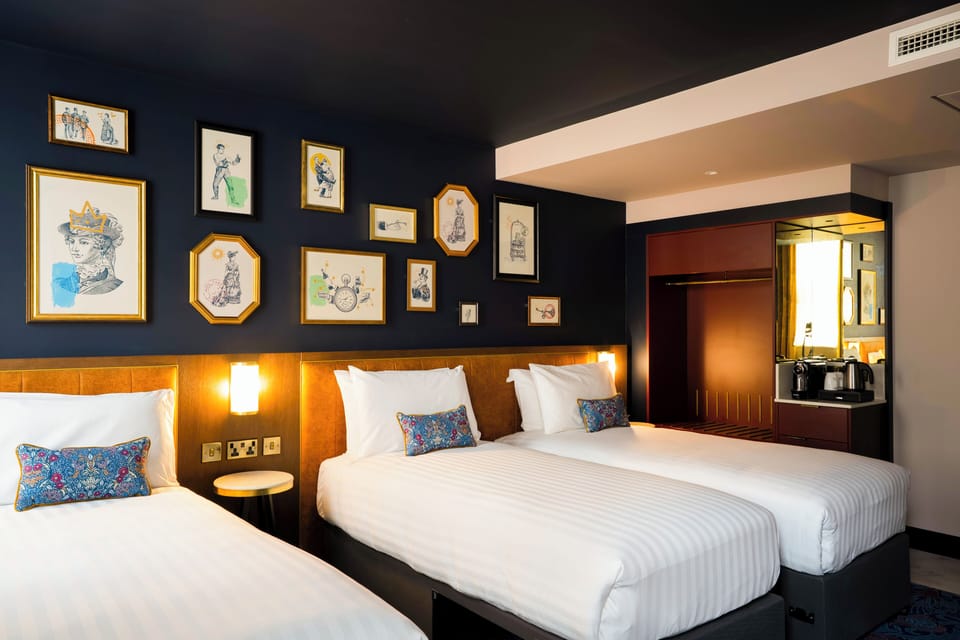 Deluxe Triple Room | Hypo-allergenic bedding, down comforters, iron/ironing board, free WiFi