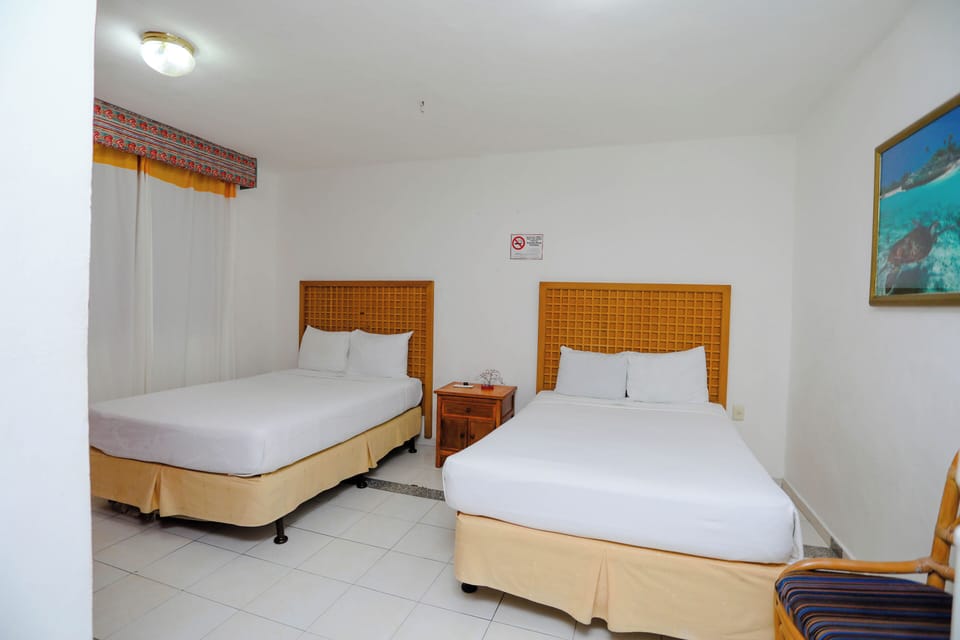 Superior Room, 2 Double Beds | 1 bedroom, desk, WiFi, bed sheets