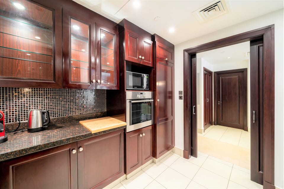Apartment (2 Bedrooms) | Private kitchen | Microwave, oven, dishwasher, electric kettle