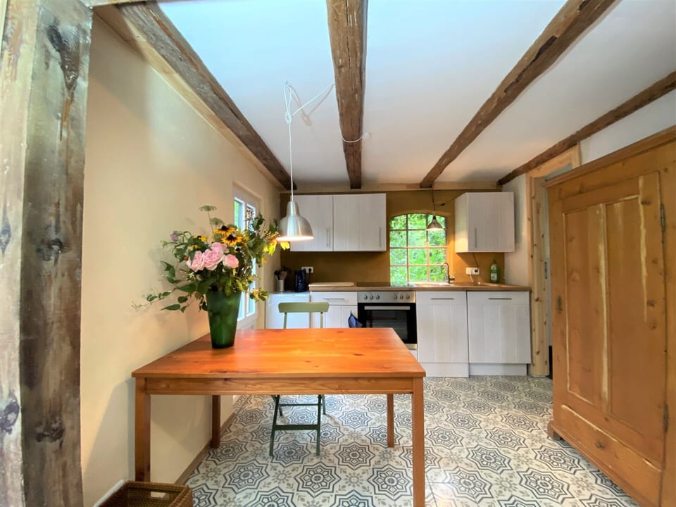 Romantic Apartment, Private Bathroom | Private kitchen | Highchair