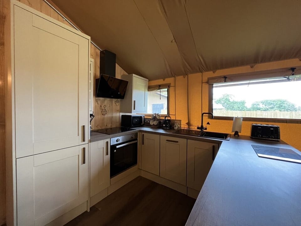 Tent, Private Bathroom | Shared kitchen