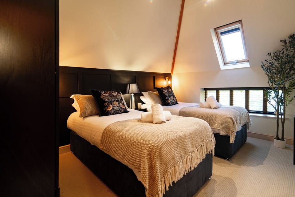 Dovecote Cottage in Dover District