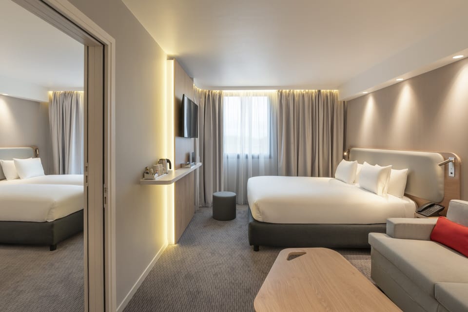 Standard Room, 1 Queen Bed with Sofa bed (Free Breakfast) | Premium bedding, individually furnished, desk, blackout drapes