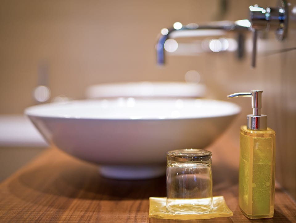 Exclusive Suite | Bathroom sink