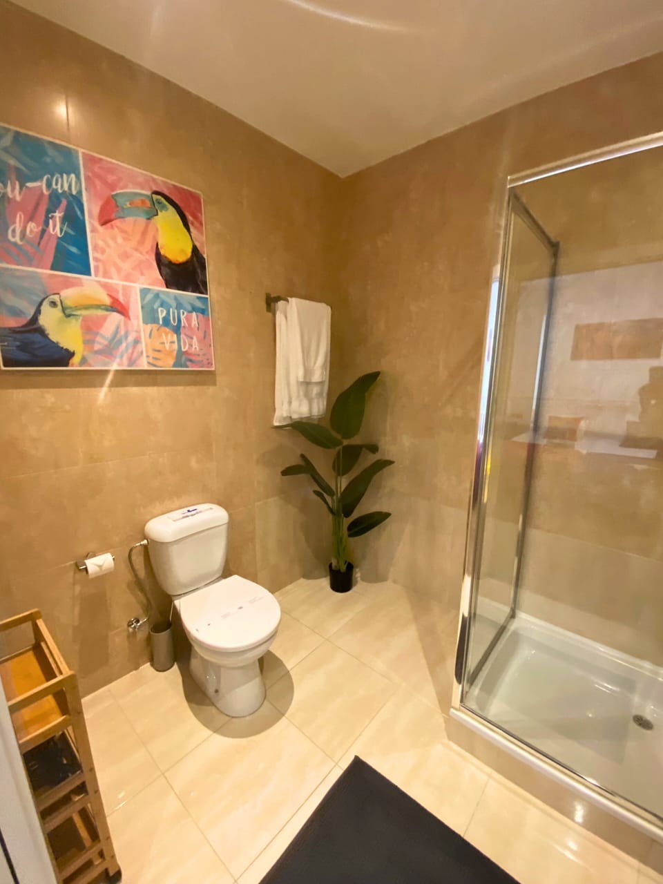 Refuge Room | Bathroom | Shower, hair dryer, towels, soap