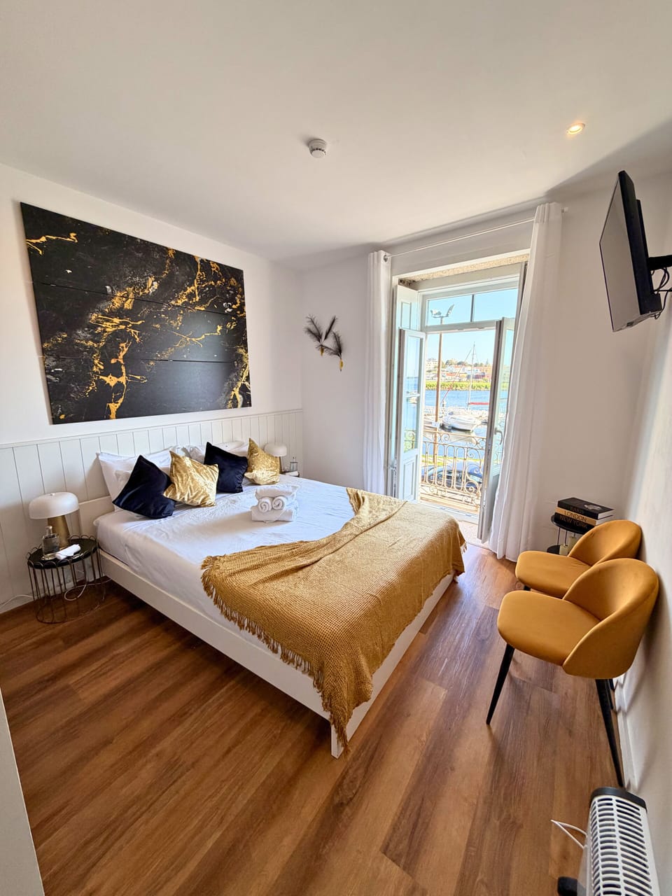Ave Balcony Room | Individually decorated, blackout drapes, iron/ironing board, free WiFi