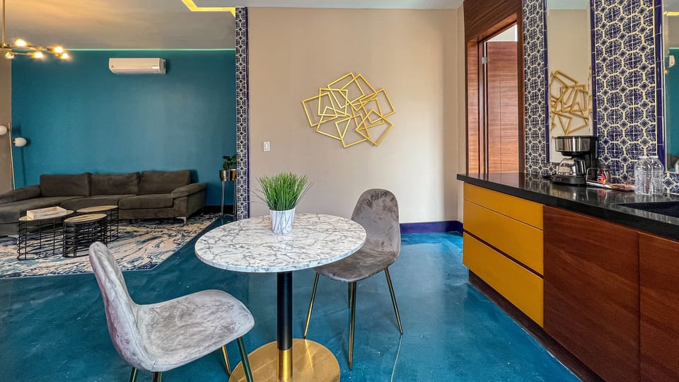 Traditional Cabin, 1 Bedroom | In-room dining