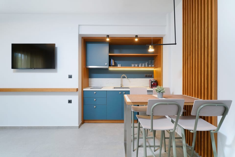 Exclusive Apartment | Private kitchen | Fridge, stovetop, espresso maker, coffee/tea maker