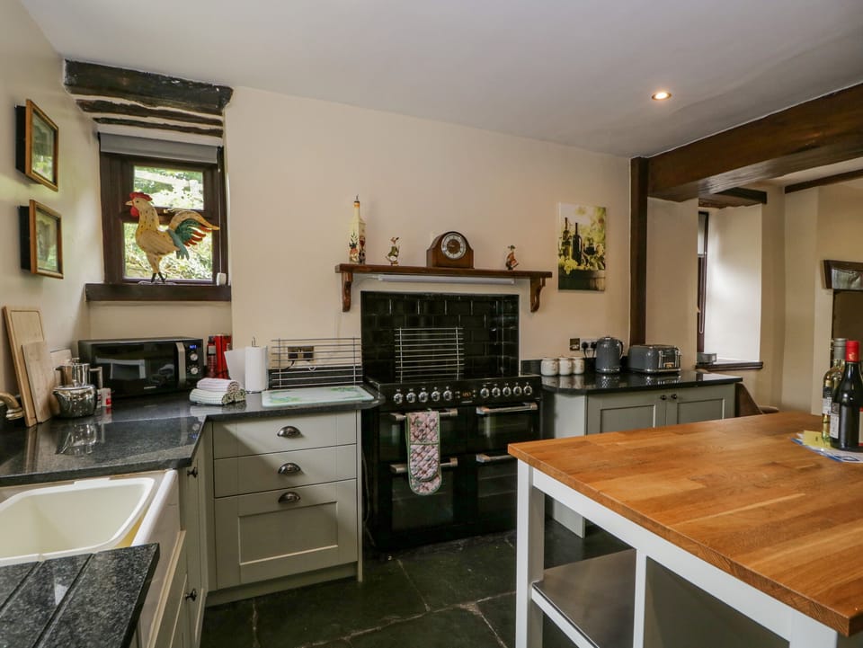 Fridge, dishwasher, electric kettle, toaster