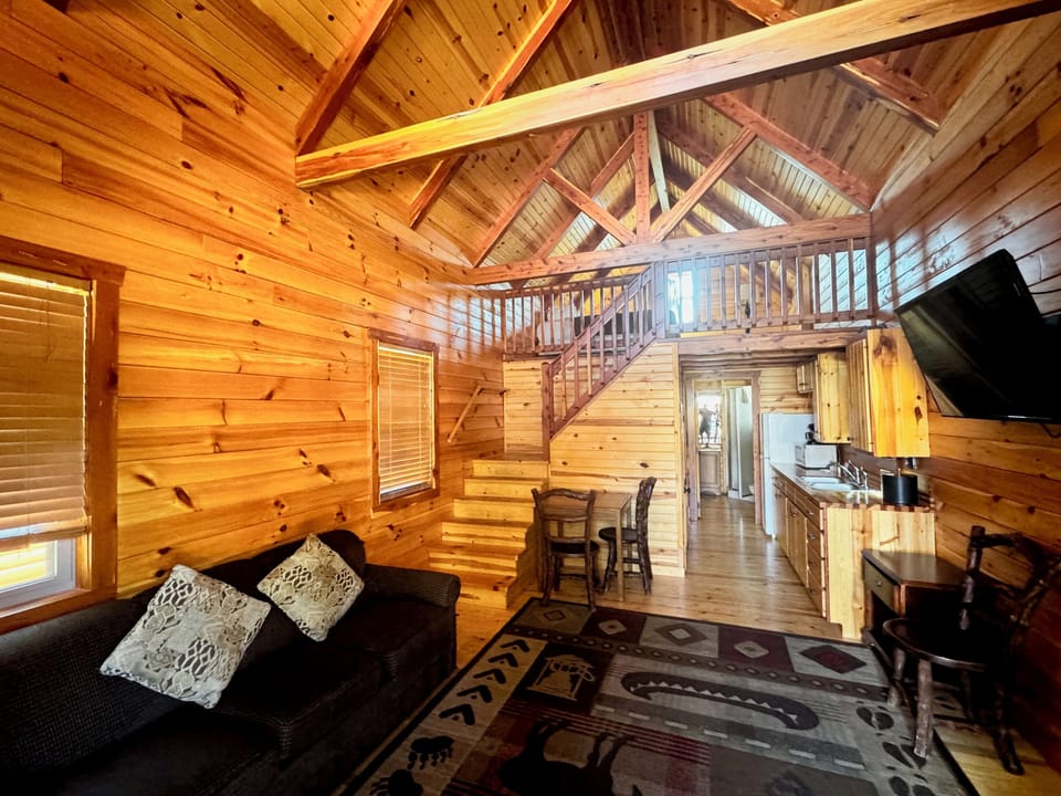 Family Cabin | Individually decorated, individually furnished, soundproofing