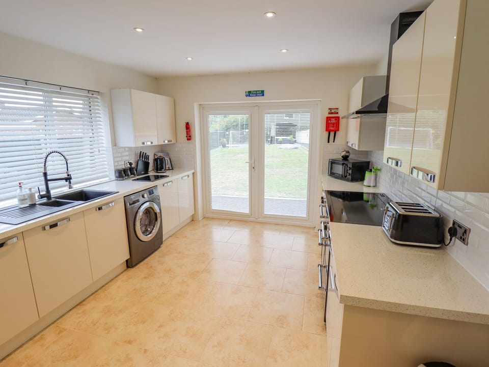 Fridge, dishwasher, electric kettle, toaster