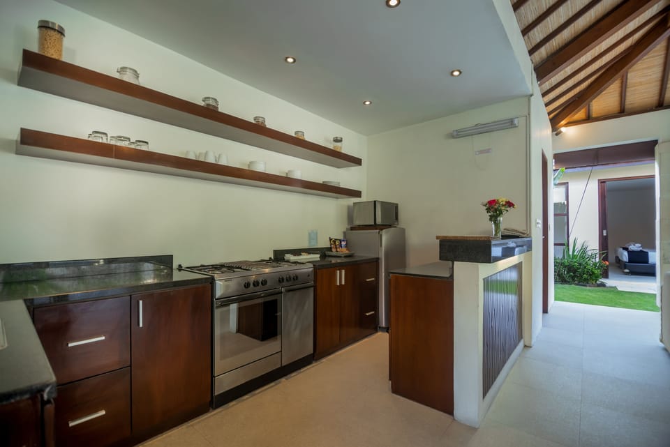 Villa, 5 Bedrooms, Private Pool | Private kitchenette | Fridge, microwave, stovetop, coffee/tea maker