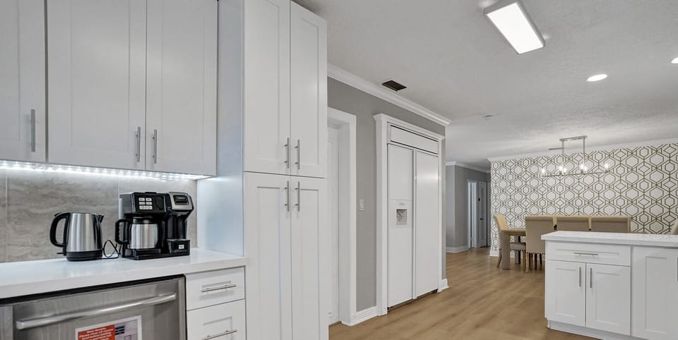 Villa (Multiple Bedrooms) | Private kitchen