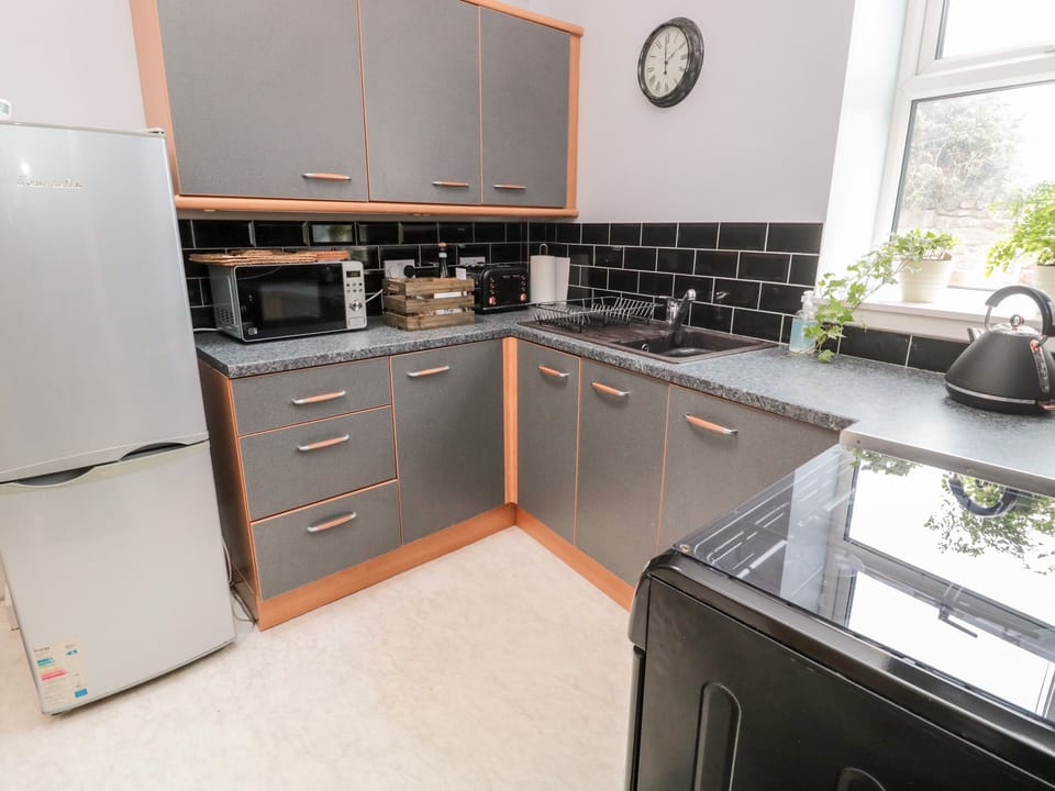 Fridge, dishwasher, electric kettle, toaster