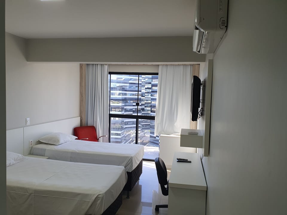 Standard Twin Room, 2 Twin Beds | Minibar, blackout drapes, bed sheets
