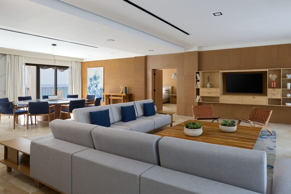 Presidential Suite, 1 Double Bed | Hypo-allergenic bedding available, minibar, in-room safe, desk