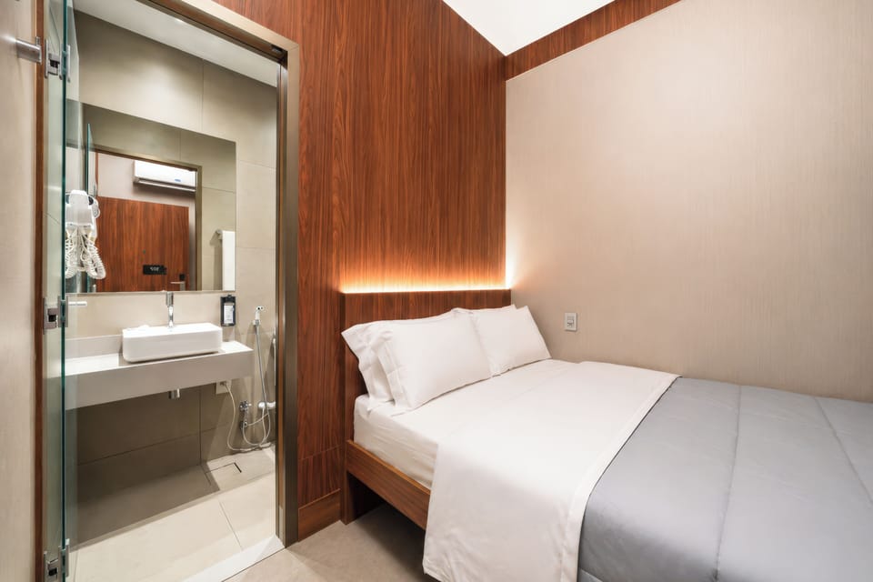 Superior Studio Suite | Hypo-allergenic bedding, free WiFi, bed sheets