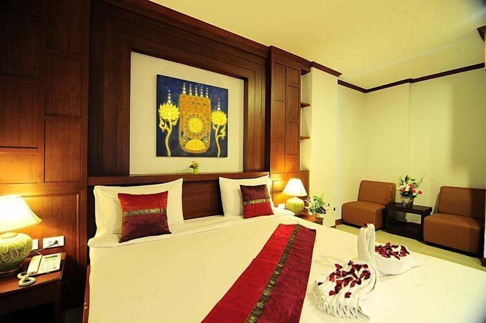 Superior Room | In-room safe, desk, blackout drapes, WiFi (free)