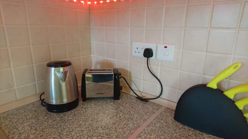 Apartment | Private kitchen | Fridge, microwave, oven, stovetop