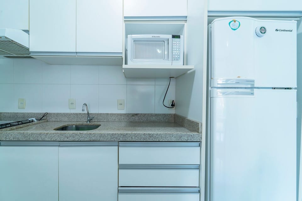 Apartment | Private kitchen | Microwave, cookware/dishes/utensils