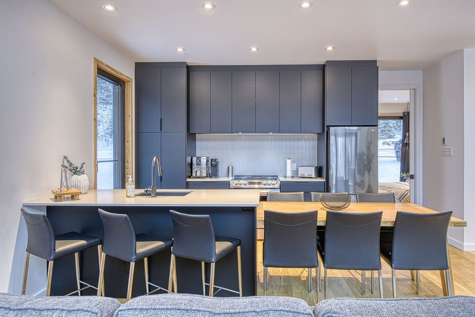 Snohaus 9 - Scandinavian Mountain Chalet | Private kitchen | Fridge, microwave, oven, stovetop