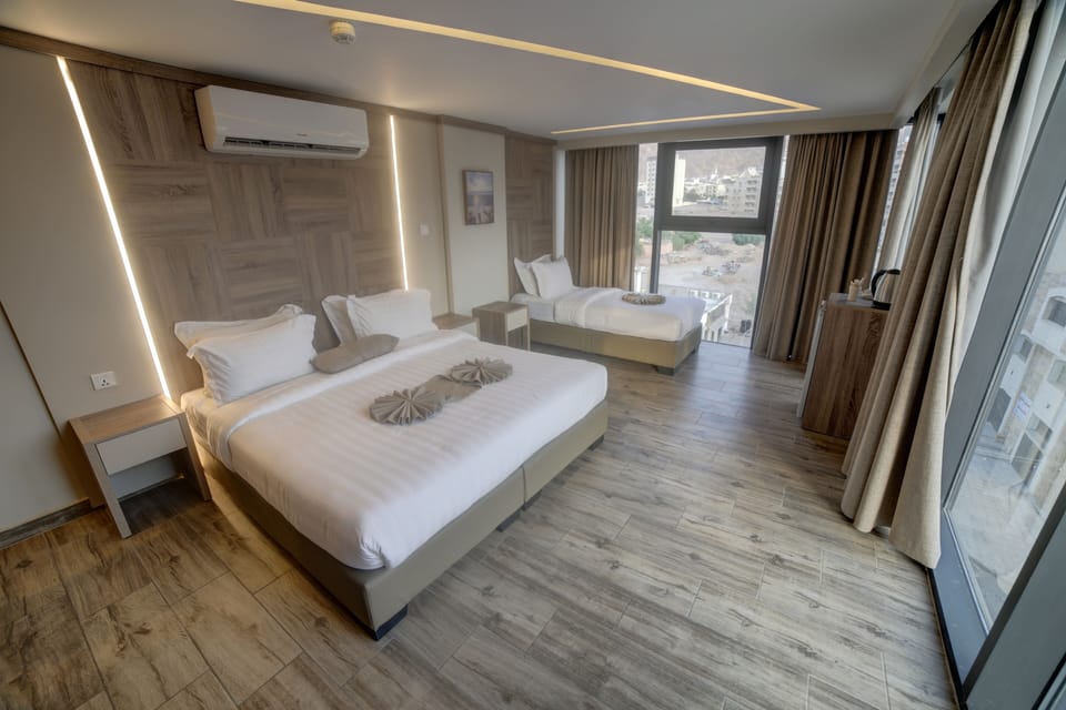 Classic Triple Room | Free WiFi, bed sheets