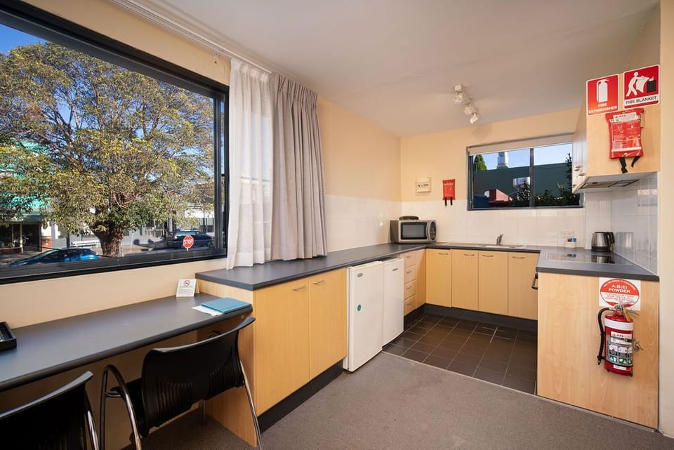 Studio | Private kitchen | Fridge, microwave, oven, stovetop