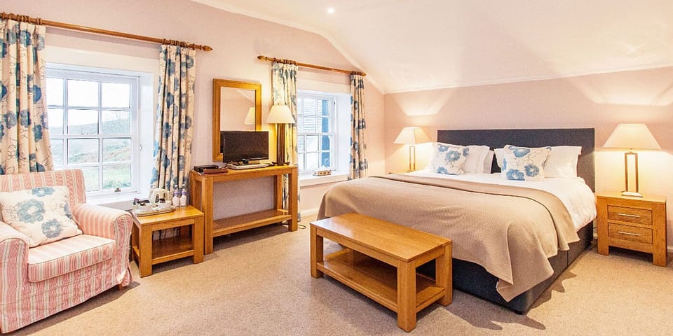 Superior Double Room | Soundproofing, free WiFi, bed sheets