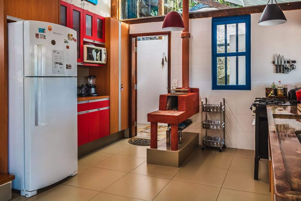 Family House | Private kitchen | Fridge, microwave, oven, dishwasher