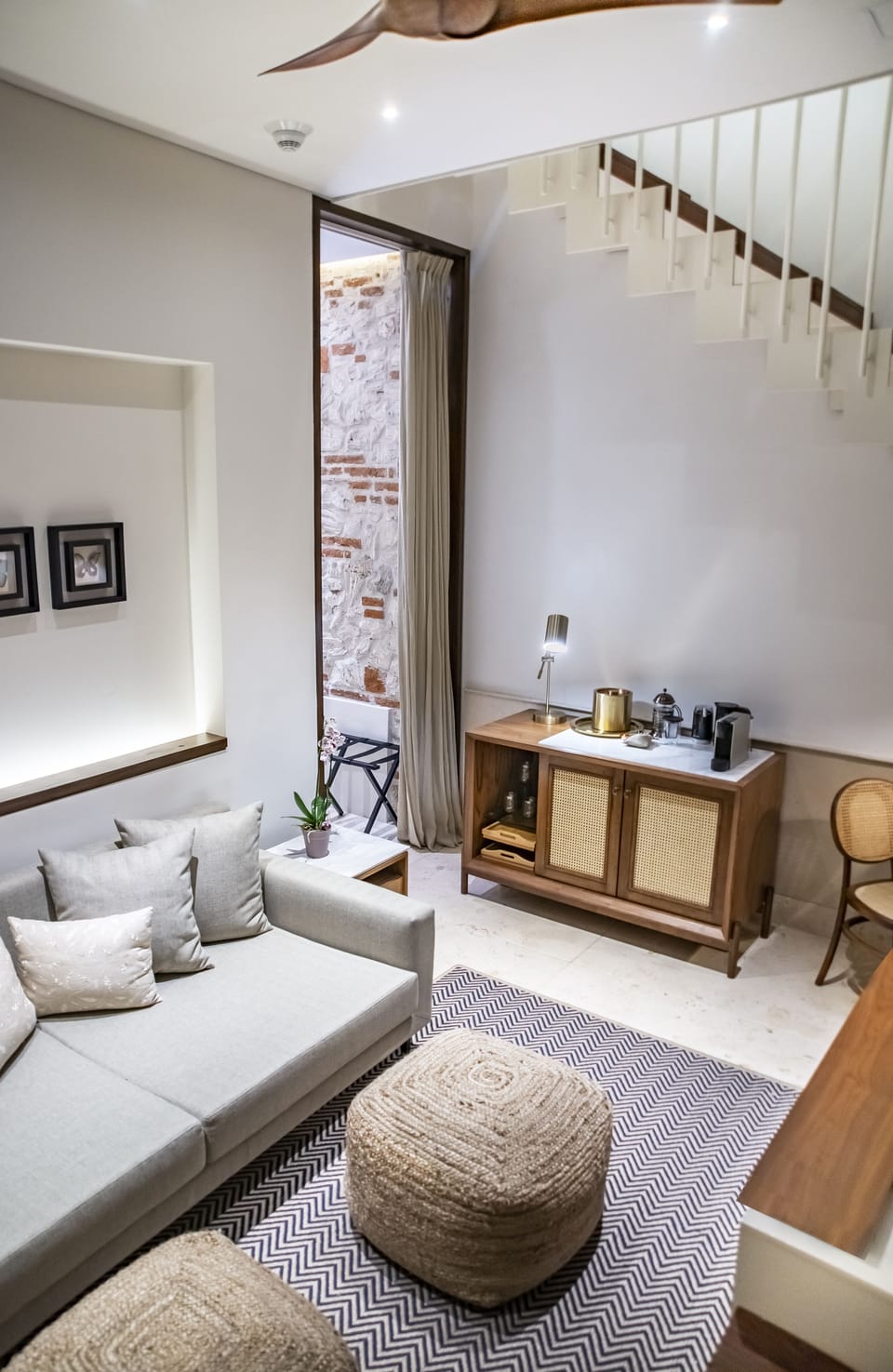 Premium Room | In-room safe, individually decorated, individually furnished, desk