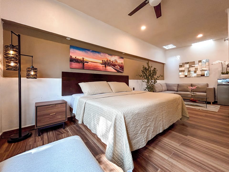 Deluxe Room | Premium bedding, down comforters, desk, laptop workspace