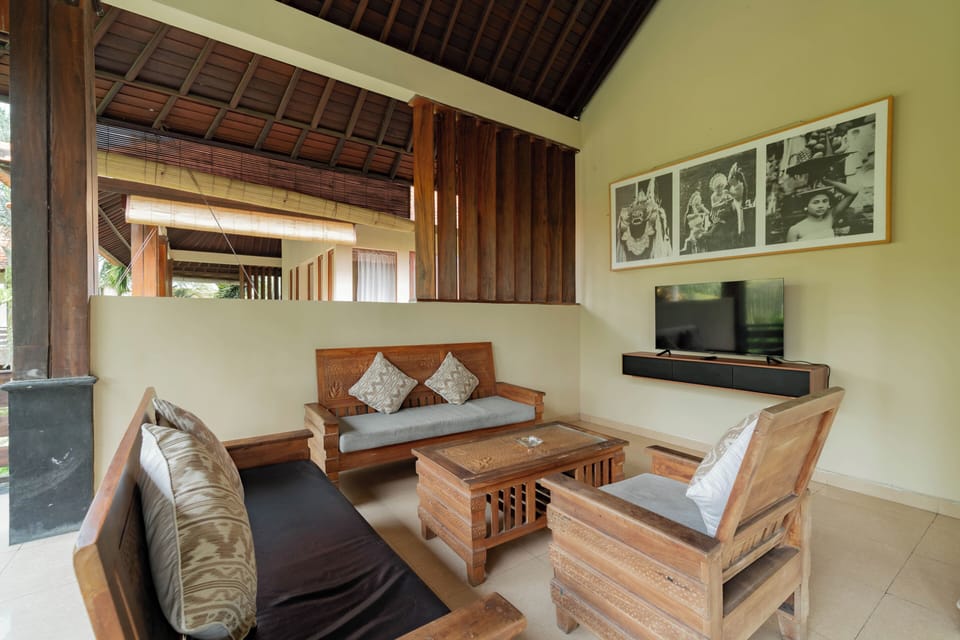 Villa, 2 Bedrooms, Private Pool | Living area | 32-inch LED TV with cable channels, TV, DVD player